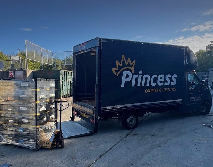 time-saving courier services UK